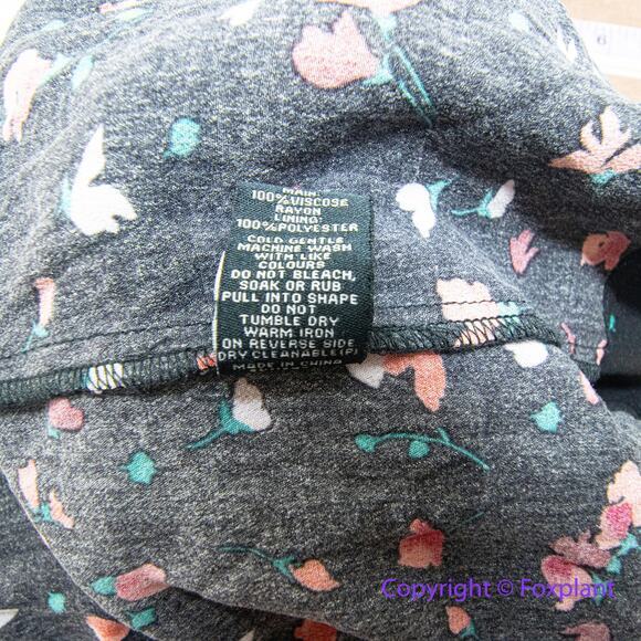 Estelle black red floral print mini dress twisted front, elastic waist,‎ size M - Picture 9 of 9